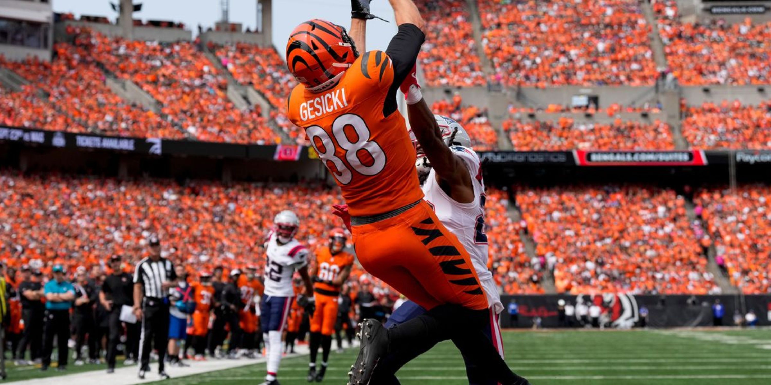 Mike Gesicki Tight End Bengals