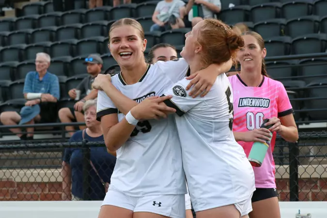 Women’s Soccer Stuns Austin Peay in Dramatic 3-2 Comeback Victory