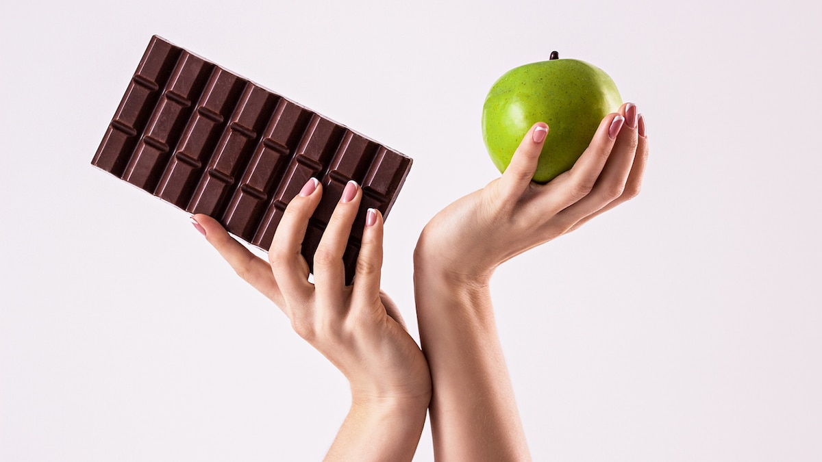 Are 100 Calories Of Candy And 100 Calories Of An Apple The Same? The Truth Is…