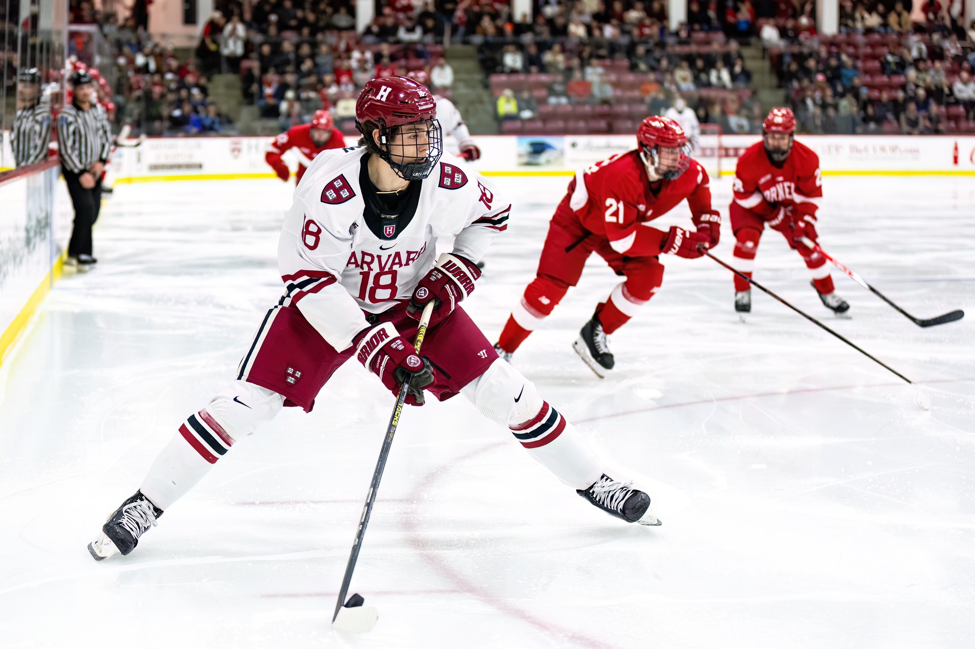 Harvard Hockey Kicks Off Season By Splitting Two Preseason Games | Sports