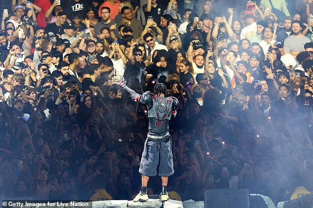 He will then wrap things up on October 26 with his final Australian show at Brisbane 's Suncorp Stadium