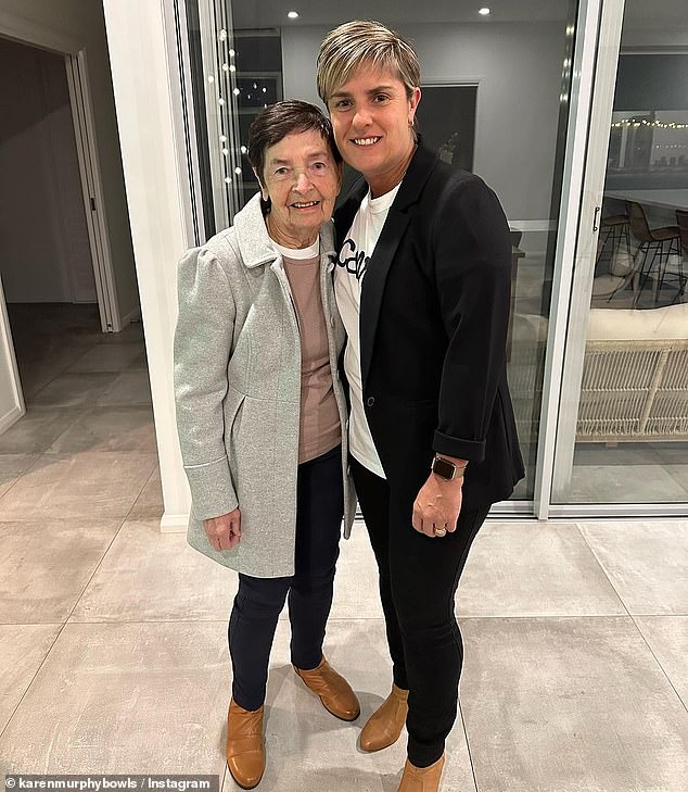 Murphy received a call from Sport Australia Hall of Fame chairman John Bertrand just hours after her mother Lorraine (pictured left with Murphy) had died