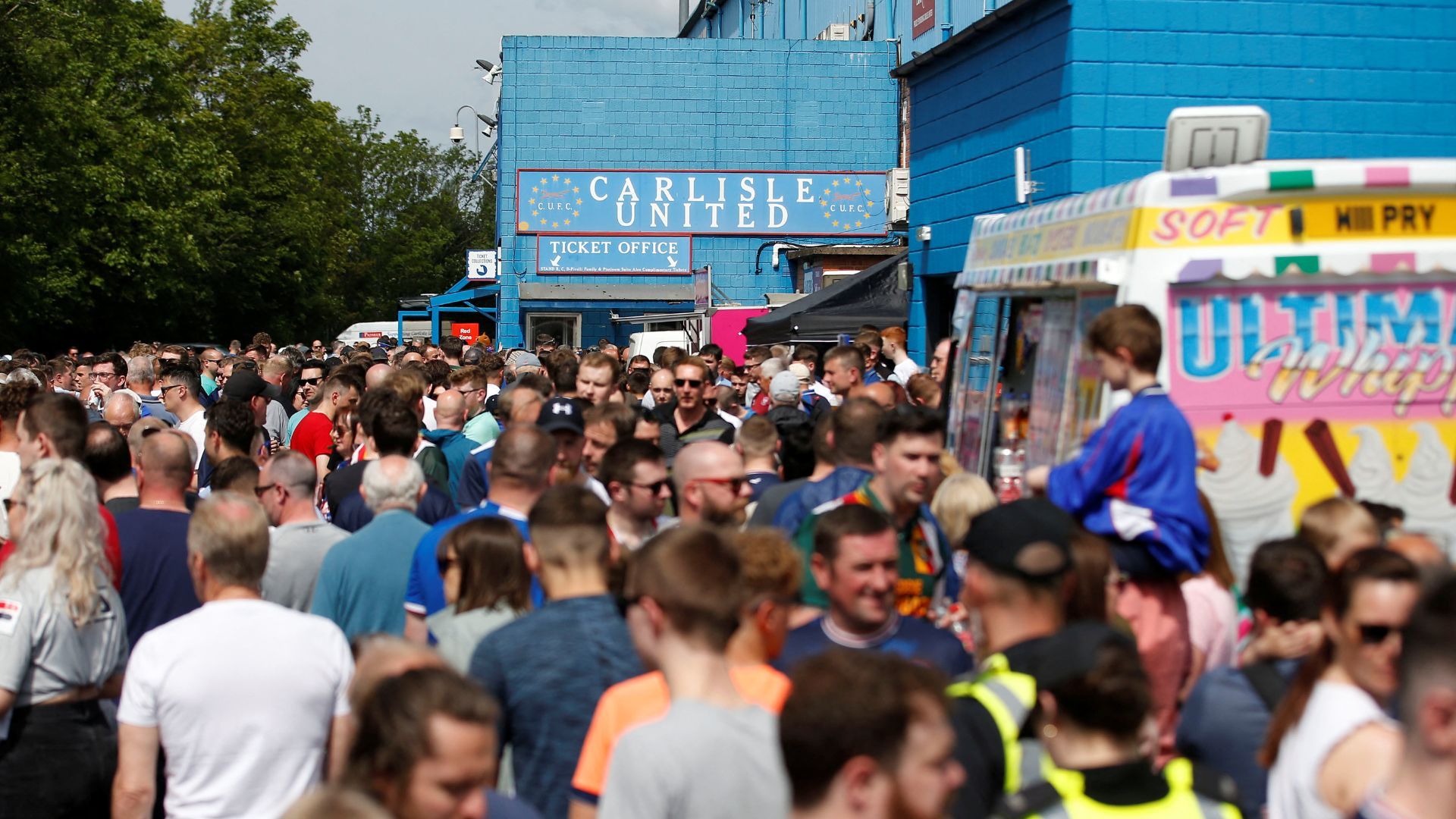 carlisle united brunton park