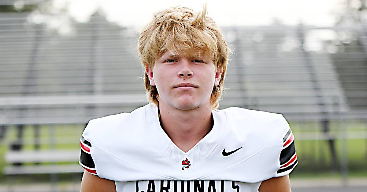 Newton football cruises past Hoover, clinches 4A playoff berth – Newton Daily News