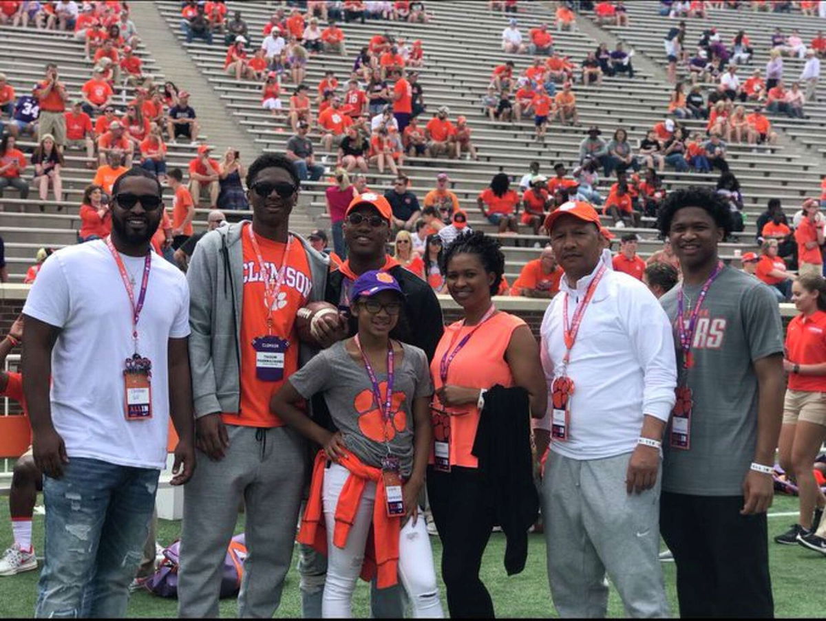 Meet Sam and Jasmine Phommachanh: The Football-Driven Parents Behind Taisun Phommachanh’s Rise to Fame