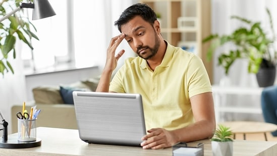 People working on screens in offices are at a higher risk of developing digital dementia due to prolonged exposure to digital devices.(File Photo)
