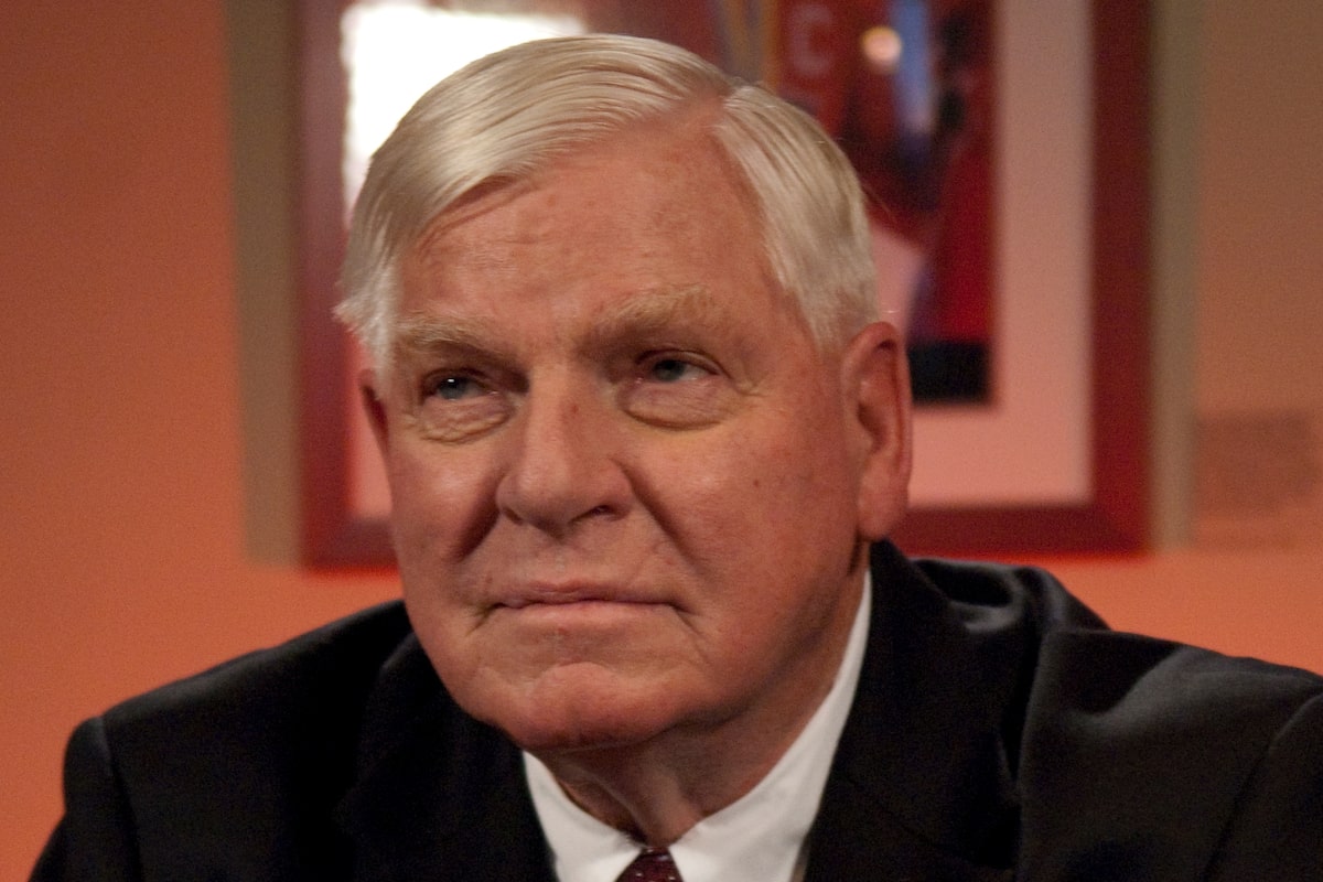 Standout NHL centre Bill Hay went on to play key roles as a hockey executive