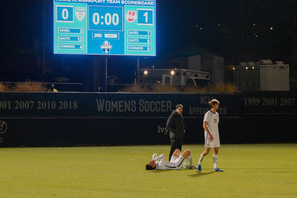11-24-24-mens-soccer-v-umass-erica-jiang-2